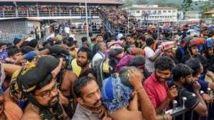 ಶಬರಿಮಲೆ ದೇವಸ್ಥಾನಕ್ಕೆ ಕೇರಳ ಸರ್ಕಾರದಿಂದ 20 ಕೋಟಿ ರೂ ಅನುದಾನ