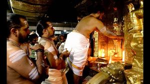 ಶಬರಿಮಲೆ ದೇಗುಲ ಆದಾಯ ಗಳಿಕೆಯಲ್ಲಿ ಗಣನೀಯ ಇಳಿಕೆ 