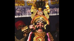 ಹಿರಿಯ ಯಕ್ಷಗಾನ ಕಲಾವಿದ ಶ್ರೀಪಾದ ಹೆಗಡೆ ನಿಧನ
