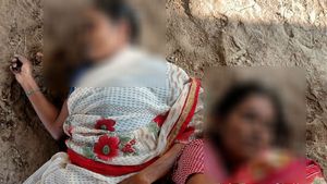  ಹಂಪಿಯಲ್ಲಿ ವಿಷ ಸೇವಿಸಿ ಆಂಧ್ರ ಮೂಲದ ಸೋದರಿಯರು ಆತ್ಮಹತ್ಯೆ
