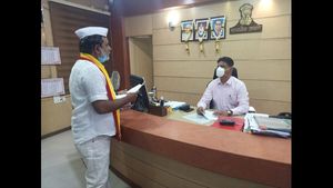 ಕರ್ನಾಟಕ-ಮಹಾರಾಷ್ಟ್ರ ಗಡಿ ಪರಿಸ್ಥಿತಿ ಬಗ್ಗೆ ಪುಸ್ತಕ ಹೊರತನ್ನಿ 