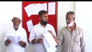 ಗ್ರಾ.ಪಂಚಾಯಿತಿ ಸದಸ್ಯನ ಕುಟುಂಬಕ್ಕೆ ಮಸೀದಿಗೆ ಪ್ರವೇಶಕ್ಕೆ ಬಹಿಷ್ಕಾರ