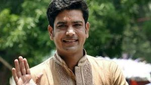 ಮಮತಾಗೆ ಹಿನ್ನಡೆ, ಕ್ರೀಡಾ ಸಚಿವ ಲಕ್ಷ್ಮಿ ರತನ್ ಶುಕ್ಲಾ ರಾಜೀನಾಮೆ