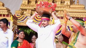ಮಂಡ್ಯದಲ್ಲಿ ಜೆಡಿಎಸ್ ಭದ್ರವಾಗಿಸಲು ನಿಖಿಲ್ ರೈತ ತಂತ್ರ! 