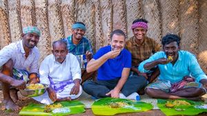 ವಿಲೇಜ್ ಕುಕ್ಕಿಂಗ್ ಚಾನೆಲ್‌ ತಂಡದೊಂದಿಗೆ ಮಶ್ರೂಮ್ ಬಿರಿಯಾನಿ ಸವಿದ ರಾಹುಲ್ ಗಾಂಧಿ