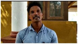 ಬಡ ಮಕ್ಕಳ ಚಿಕಿತ್ಸೆಗೆ ದೇಣಿಗೆ ಸಂಗ್ರಹಿಸುವ ರವಿಗೆ ಕೆಬಿಸಿ ಗೌರವ! 
