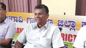 ರೂಲ್ಸ್ ಮಾಡಿದ ಸರ್ಕಾರದಿಂದಲೇ ಉಲ್ಲಂಘನೆ: ಬಿಜೆಪಿ ವಿರುದ್ಧ ಜಾರಕಿಹೊಳಿ ವಾಗ್ದಾಳಿ