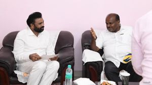 ಸಿಪಿ ಯೋಗೇಶ್ವರ್‌ಗೆ ಕುಮಾರಸ್ವಾಮಿ ಕೊಟ್ಟ ಸಲಹೆ ಏನು? 