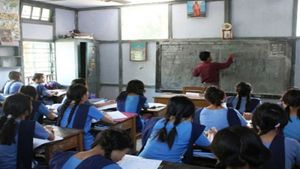 ಕೊಪ್ಪಳ; ಸಹ ಶಿಕ್ಷಕರ ಹುದ್ದೆಗೆ ಅರ್ಜಿಗಳ ಆಹ್ವಾನ 
