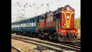 ಮುಂಬೈ: ಫೆ.1ರಿಂದ ಸ್ಥಳೀಯ ರೈಲುಗಳ ಸಂಚಾರ ಶುರು 