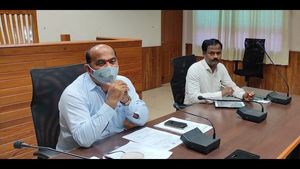 ಉಡುಪಿಯಲ್ಲಿಯೇ ಮೊದಲು; ಜಿಲ್ಲಾಧಿಕಾರಿಗಳಿಂದ ಗ್ರಾಮ ವಾಸ್ತವ್ಯ 