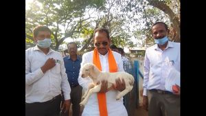 ಅನಧಿಕೃತ ಕಸಾಯಿಖಾನೆಗಳ ವಿರುದ್ಧ ಕ್ರಮಕ್ಕೆ ಸಚಿವ ಪ್ರಭು ಚೌಹಾಣ್ ಸೂಚನೆ