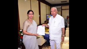 ಆಂಧ್ರ ಮಾದರಿಯಲ್ಲಿ ದೇವಾಂಗ ಅಭಿವೃದ್ಧಿ ನಿಗಮ ಸ್ಥಾಪಿಸಿ; ಸಿಎಂಗೆ ಹೆಬ್ಬಾಳ್ಕರ್ ಮನವಿ