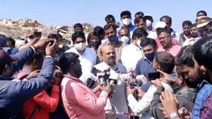 ಚಿಕ್ಕಬಳ್ಳಾಪುರ ಸ್ಫೋಟ ಪ್ರಕರಣ ಸಿಐಡಿ ತನಿಖೆಗೆ: ಗೃಹ ಸಚಿವ ಬಸವರಾಜ್ ಬೊಮ್ಮಾಯಿ!