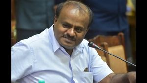 ಏರು ಧ್ವನಿಯಲ್ಲಿ ಕೆಮ್ಮಿಕೊಂಡು ಭಾಷಣ ಮಾಡಿದ್ನಲ್ಲಾ, ಅವನ ಯೋಗ್ಯತೆ ನನಗೆ ಗೊತ್ತಿಲ್ಲವೇ: ಎಚ್ಡಿಕೆ ವಾಕ್ ಪ್ರಹಾರ 
