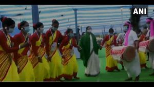  ವೈರಲ್ ವಿಡಿಯೋ; ಮದುವೆಯಲ್ಲಿ ಡ್ರಮ್‌ ಬೀಟ್‌ಗೆ ದೀದಿ ಸ್ಟೆಪ್...