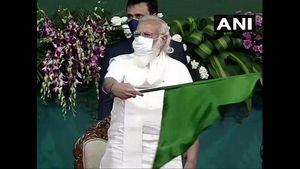ತಮಿಳುನಾಡಿನಲ್ಲಿ ಹಲವು ಯೋಜನೆಗಳಿಗೆ ಪ್ರಧಾನಿ ಮೋದಿ ಚಾಲನೆ 