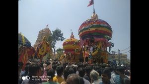 ಚಿತ್ರದುರ್ಗ; ವಿಜೃಂಭಣೆಯಿಂದ ನಡೆದ ತೇರುಮಲ್ಲೇಶ್ವರ ರಥೋತ್ಸವ 