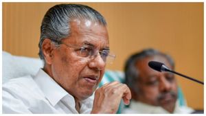  ಚುನಾವಣೆ ಹೊಸ್ತಿಲಲ್ಲಿ 12 ಸಾವಿರ ಕೋಟಿ ರೂ ಪ್ಯಾಕೇಜ್ ಘೋಷಿಸಿದ ಕೇರಳ ಸಿಎಂ