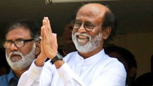 'ರಾಜಕೀಯಕ್ಕೆ ಎಂದಿಗೂ ಬರುವುದೇ ಇಲ್ಲ ಎಂದು ರಜನಿಕಾಂತ್ ಹೇಳಿಲ್ಲ'