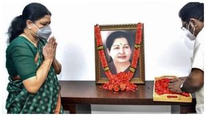 ಶಶಿಕಲಾ ನಟರಾಜನ್ ಮುಂದಿನ ಟಾರ್ಗೆಟ್ ಎಐಎಡಿಎಂಕೆ ಮಣ್ಣು ಮುಕ್ಕಿಸುವುದಾ.. ಅಥವಾ? 