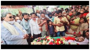 ಆತ್ಮಹತ್ಯೆಯ ನೋವು ಎರಡುಪಟ್ಟು ಕಾಡುತ್ತದೆ: ಸಿದ್ದರಾಮಯ್ಯ ಭಾವುಕ ನುಡಿ