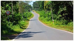 ಅಭಿವೃದ್ಧಿ ಯೋಜನೆಗಳು; ಪರಿಸರವಾದಿಗಳ ವಿರುದ್ಧ ಜನಾಕ್ರೋಶ 