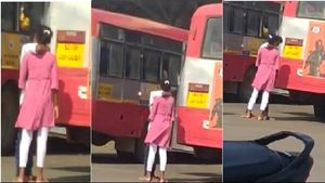 ಫೋಟೋ ವೈರಲ್: ಪ್ರೇಮಿಗಳ ದಿನಕ್ಕೂ ಮುನ್ನ ಬಸ್ ನಿಲ್ದಾಣದಲ್ಲಿ 'ಒಂದು ಮುತ್ತಿನ ಕಥೆ'