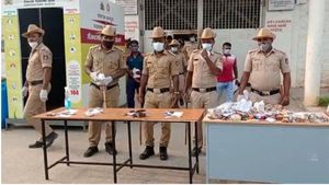 ರಾಮನಗರ ಜಿಲ್ಲಾ ಕಾರಾಗೃಹದ ಕೈದಿಗಳಿಂದ ನಿಷೇಧಿತ ಮಾದಕ ವಸ್ತು, ಮೊಬೈಲ್ ವಶ