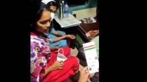 ಕ್ರೈಸ್ತ ಸನ್ಯಾಸಿನಿಯರಿಗೆ ರೈಲಿನಲ್ಲಿ ಎಬಿವಿಪಿ ಕಿರುಕುಳ ಆರೋಪ: ಕಠಿಣ ಕ್ರಮದ ಭರವಸೆ ನೀಡಿದ ಅಮಿತ್ ಶಾ