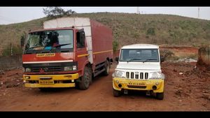 ಬೆಳಗಾವಿ; ಅಪಾರ ಪ್ರಮಾಣದ ಸ್ಪೋಟಕ ವಶ, ಮೂವರ ಬಂಧನ 