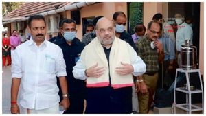 ಕೇರಳ ಸಿಎಂ ಪಿಣರಾಯಿ ವಿಜಯನ್ ಮುಂದೆ ಏಳು ಪ್ರಶ್ನೆಗಳನ್ನು ಇರಿಸಿದ ಅಮಿತ್ ಶಾ 