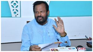  ಕರ್ನಾಟಕದ ಪ್ರತಿ ಜಿಲ್ಲೆಯಲ್ಲೂ ಟ್ರಕ್ ಟರ್ಮಿನಲ್ ನಿರ್ಮಾಣ 