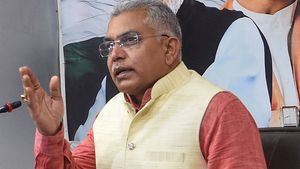  ಪಶ್ಚಿಮ ಬಂಗಾಳ; ಮುಖ್ಯಮಂತ್ರಿ ಅಭ್ಯರ್ಥಿ ಬಗ್ಗೆ ಸುಳಿವು ಕೊಟ್ಟ ಬಿಜೆಪಿ ಮುಖ್ಯಸ್ಥ