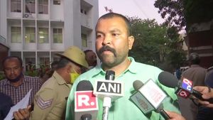 ಜಾರಕಿಹೊಳಿ ಸಿಡಿ ಪ್ರಕರಣ: ದೂರುದಾರ ದಿನೇಶ್ ಕಲ್ಲಹಳ್ಳಿ ವಿರುದ್ಧವೇ ದೂರು ದಾಖಲು