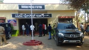 ಹಾಸನ; ಏನಿದು ನಟ ಯಶ್ ಭೂಮಿ, ರಸ್ತೆ ವಿವಾದ? 