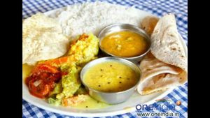 ಬಡವರಿಗಾಗಿ ಇಲ್ಲಿ 1 ರೂ.ಗೆ ತಿಂಡಿ, 5 ರೂ.ಗೆ ಊಟ!