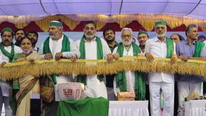 ಬೆಂಗಳೂರು ಸುತ್ತುವರೆದು ರೈತರು ಹೋರಾಡಿ; ಟಿಕಾಯತ್  ಕರೆ 