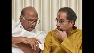  ಶಿವಸೇನೆ ಸರಕಾರದ ಬುಡವನ್ನೇ ಅಲುಗಾಡಿಸುತ್ತಿರುವ '100 ಕೋಟಿ ಹಫ್ತಾ'