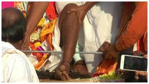 ಮೈಲಾರ ಲಿಂಗ ಜಾತ್ರೆ; ಗೊರವಯ್ಯರ ಶಸ್ತ್ರ ಪವಾಡ 