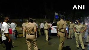 ಅಂಬಾನಿ ನಿವಾಸದ ಬಳಿ ಸ್ಫೋಟಕ ಪತ್ತೆ ಪ್ರಕರಣ: ಎನ್‌ಐಎಯಿಂದ ಅಪರಾಧ ದೃಶ್ಯ ಮರುಸೃಷ್ಟಿ 
