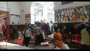 ಕೋವಿಡ್ ಪರೀಕ್ಷೆ ತಪ್ಪಿಸಿಕೊಳ್ಳಲು ಹಾರಿಬಿದ್ದು ಓಡಿದ ಜನ