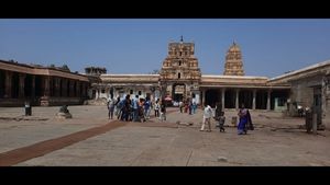 ಕೊರೊನಾ ಸೋಂಕು ಹೆಚ್ಚಳ: ಹಂಪಿಯ ಸ್ಮಾರಕಗಳು ಮತ್ತು ಮ್ಯೂಸಿಯಂಗಳ ಪ್ರವೇಶಕ್ಕೆ ನಿಷೇಧ