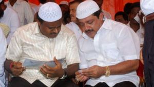 ನಾನು ಜಮೀರ್ ಅಹ್ಮದ್ ಬಗ್ಗೆ ಮಾತನಾಡುವಷ್ಟು ದೊಡ್ಡವನಲ್ಲ: ಎಚ್ಡಿಕೆ
