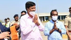 ರಮೇಶ್ ಜಾರಕಿಹೊಳಿ ಗೋಕಾಕ್ ಗೌರ್ನಮೆಂಟ್ ಆಸ್ಪತ್ರೆಯಿಂದ ಎಸ್ಕೇಪ್?