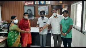 ಹೊಸಪೇಟೆ: ಮೃತ ಅಂಗನವಾಡಿ ಕಾರ್ಯಕರ್ತೆಯ ಕುಟುಂಬಕ್ಕೆ 30 ಲಕ್ಷ ರೂ. ಪರಿಹಾರ 
