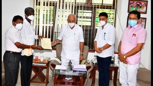 ದ.ಕ ಜಿಲ್ಲೆಯ ಆಕ್ಸಿಜನ್ ಸಮಸ್ಯೆ, ಚಂಡಮಾರುತ ಹಾನಿ‌ ವಿಚಾರ; ಸಿಎಂ ಮೊರೆ ಹೋದ ಸಚಿವ 