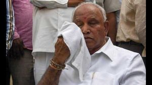 ಉಪ ಚುನಾವಣೆ ಫಲಿತಾಂಶಕ್ಕೂ ಮುನ್ನ ಬಿಎಸ್ವೈಗೆ ಬಿಗ್ ಶಾಕ್