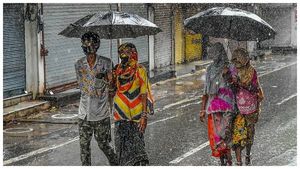 ಭಾರಿ ಮಳೆ ಎಚ್ಚರಿಕೆ: ಕೇರಳದಲ್ಲಿ ನಿಗದಿಗೂ ಮೊದಲೇ ಮಾನ್ಸೂನ್ ಶುರು 
