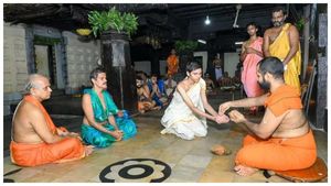 ಶಿರೂರು ಮಠದಲ್ಲಿ ಪಟ್ಟಾಭಿಷೇಕ; ಧಾರ್ಮಿಕ ಕಾರ್ಯಕ್ರಮ ಆರಂಭ 